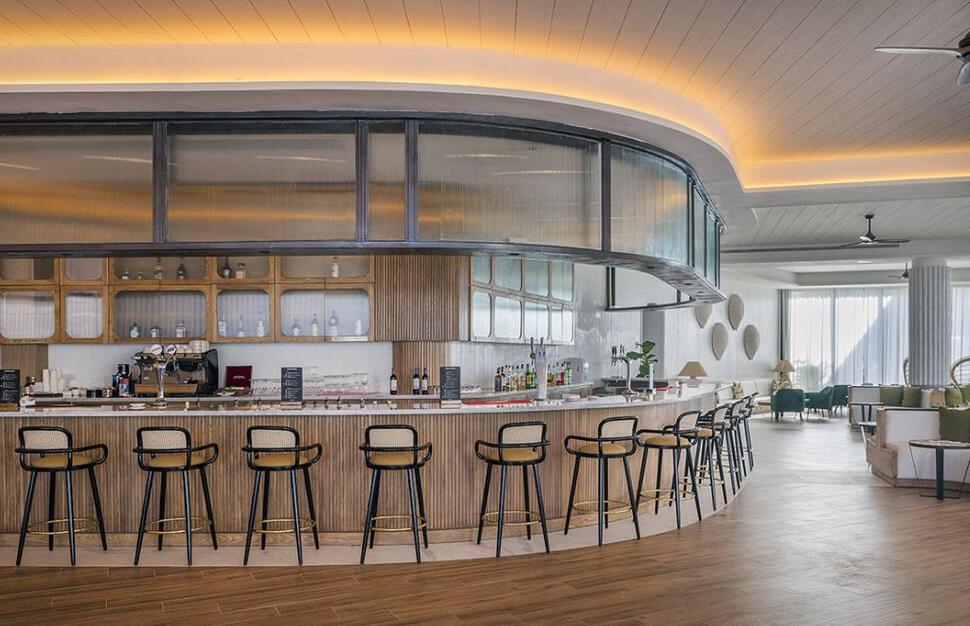 Lobby Bar