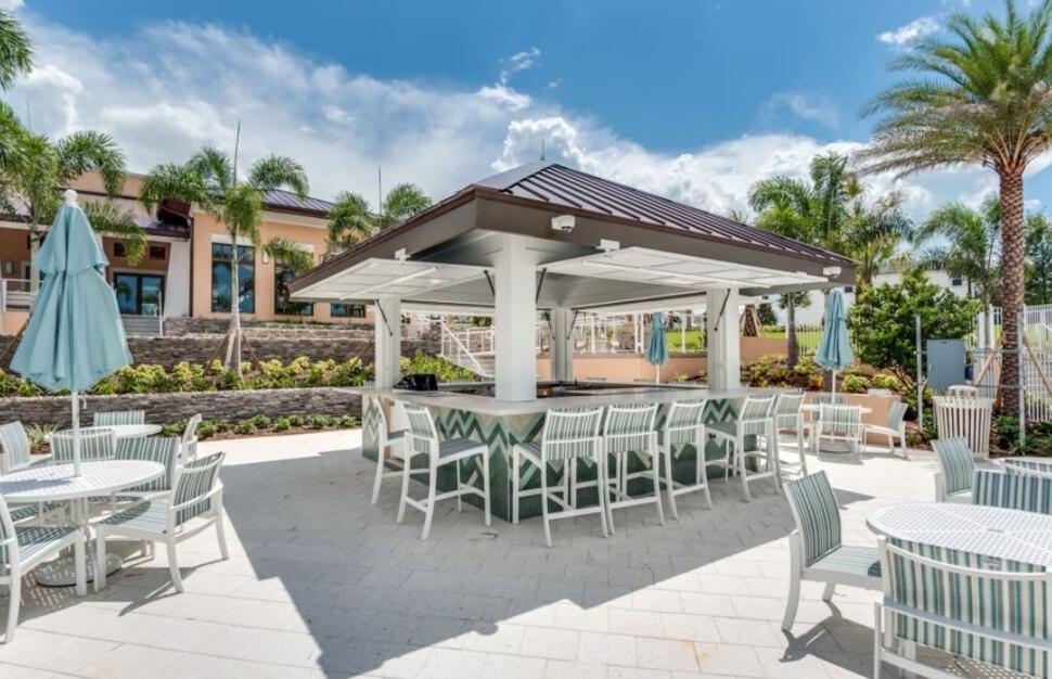 Poolside Bar