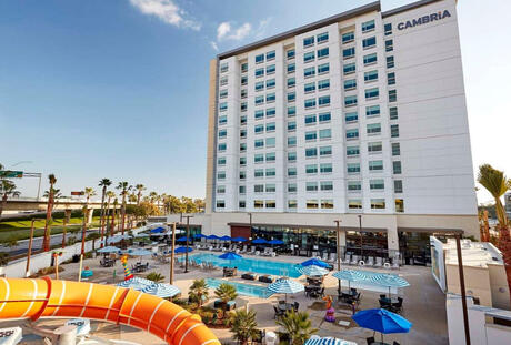 Anaheim Suites Hotel