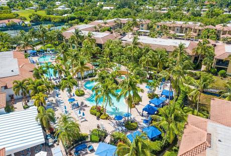 Naples Bay Resort