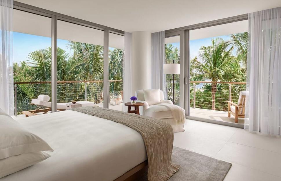 Bungalow Pool View Suite