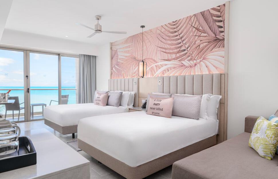 Luxury Junior Suite Beach Front Diamond Club