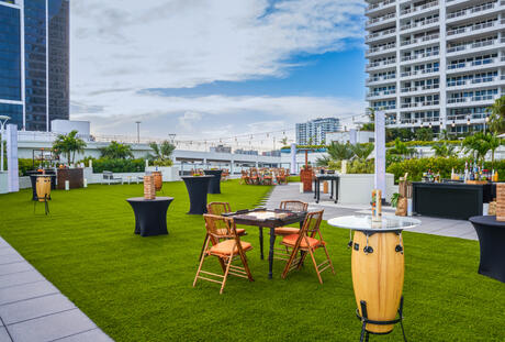 Edgewater Rooftop + Bar