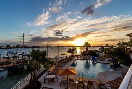 Courtyard St Petersburg CW Madeira