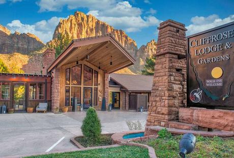 Cliffrose Springdale, Curio Collection by Hilton