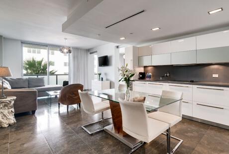 1 Bedroom Suite Kitchen