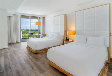 Double Deluxe Balcony Bay View