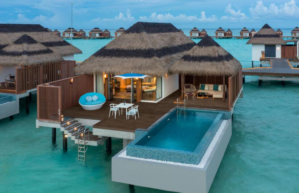 Sunset Ocean Pool Villa