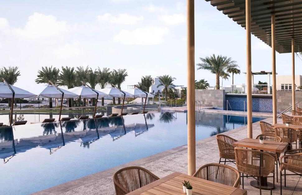 Club Lounge Pool