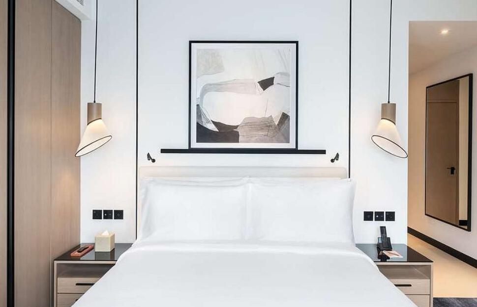 Deluxe City View King