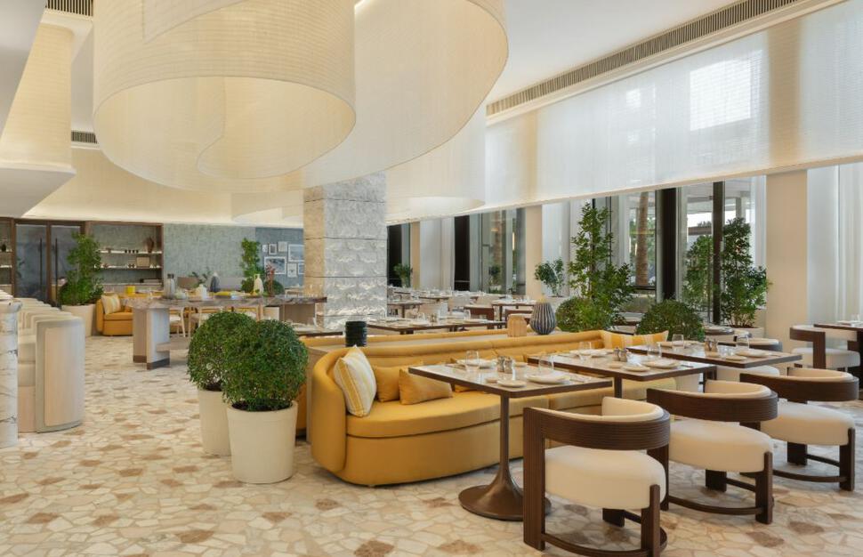 Tutto Passa Restaurant & Beach Club