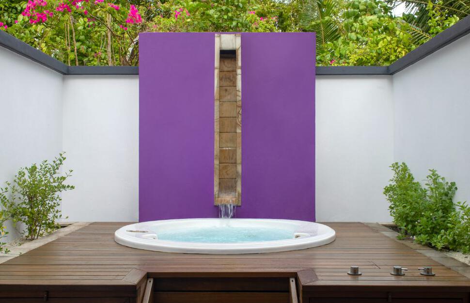 Beachfront Jetpool Villa