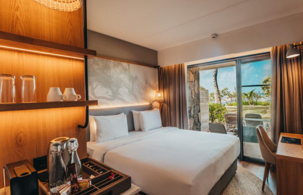 Superior Beach Access Room